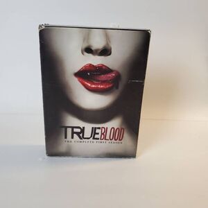 True Blood: The Complete First Season [DVD, 2017]